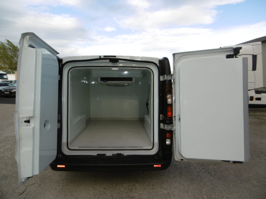FJ-600-ZM5.jpg