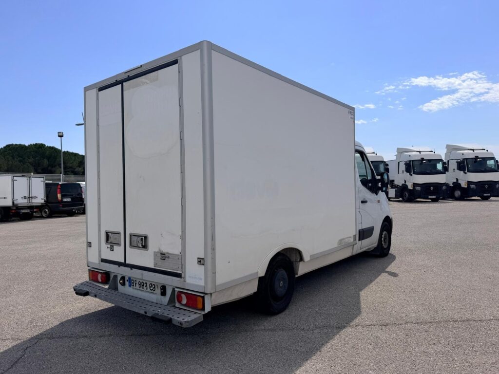 EY-002-CY2.jpg