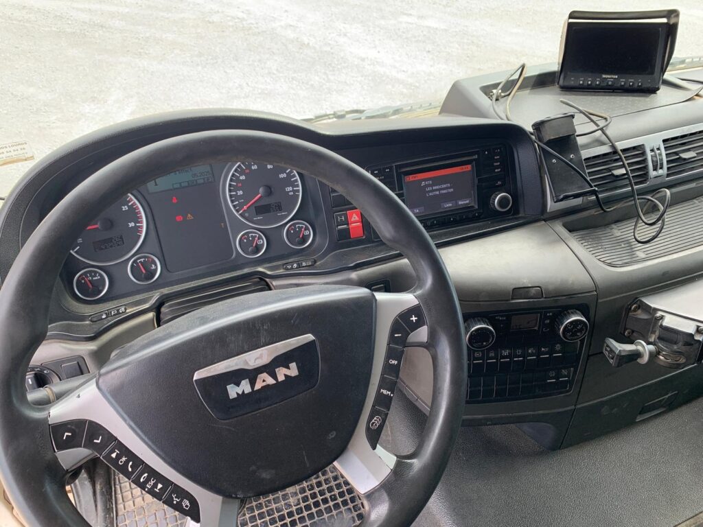 DM-745-DA8.jpg
