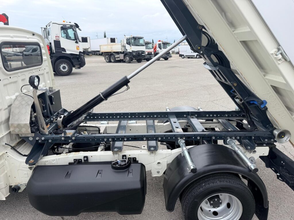 HH-547-CT8.jpg